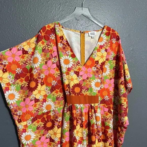 Unique Vintage Orange Flower Bunch Caftan Jumpsuit Size XL/1X - Picture 9 of 11